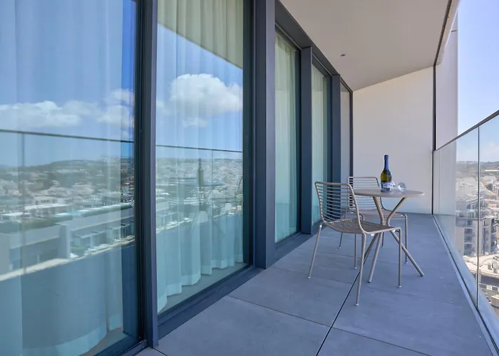 Mercury Tower Apartment With Stunning Seas Views