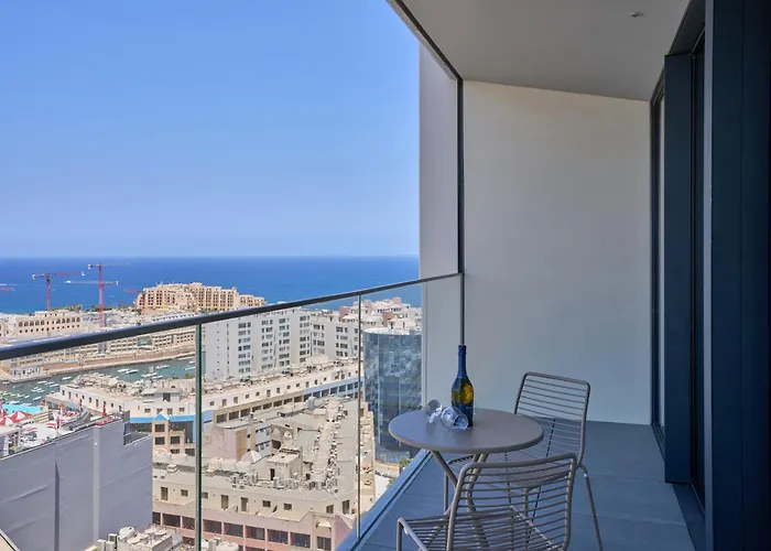 Mercury Tower Apartment With Stunning Seas Views