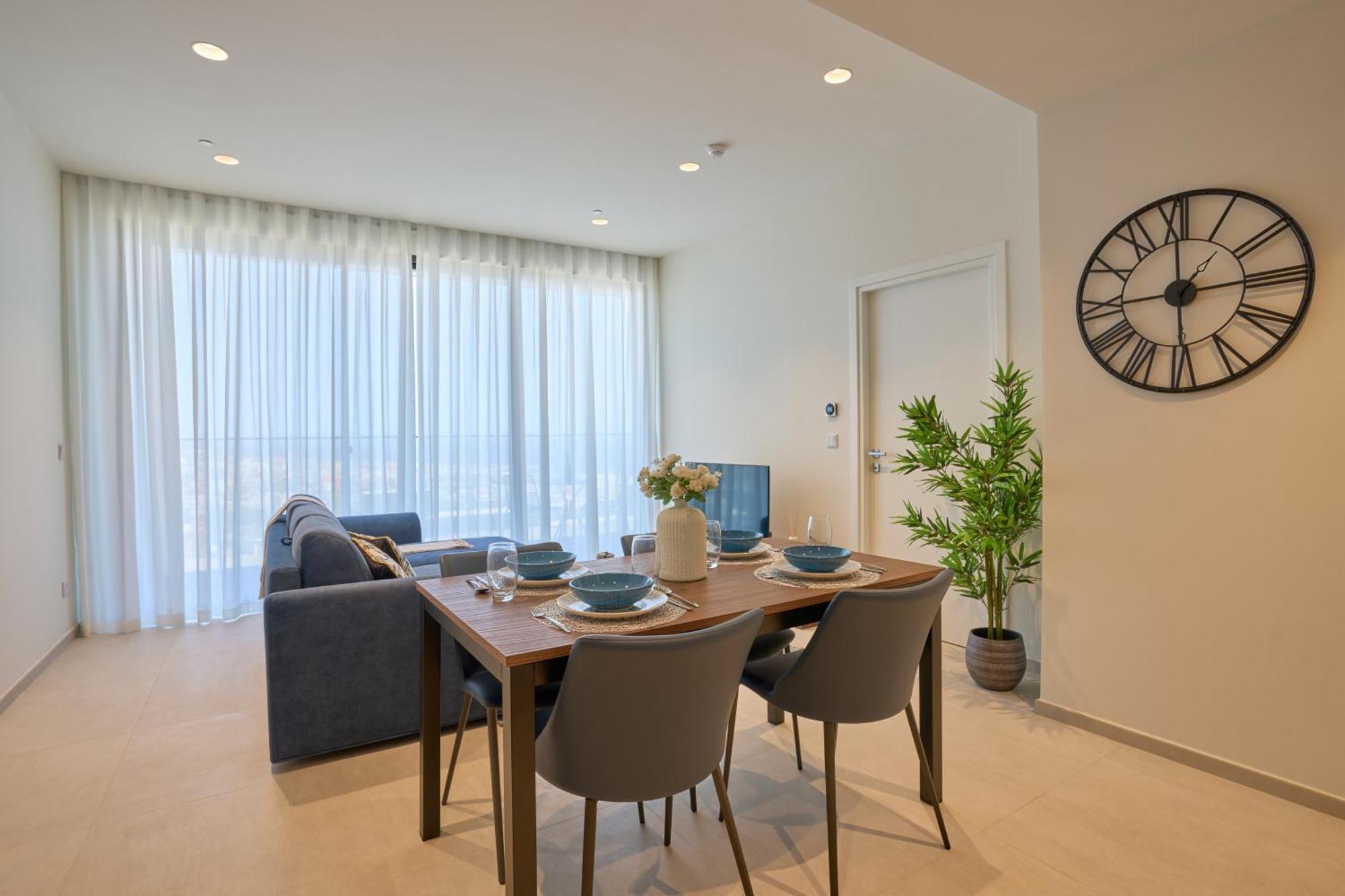 Mercury Tower With Stunning Sea Views